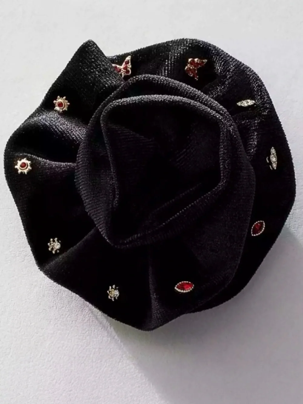 Free People Black Velvet Rosette Brooch with 5 Pairs of Stud Earrings Butterfly